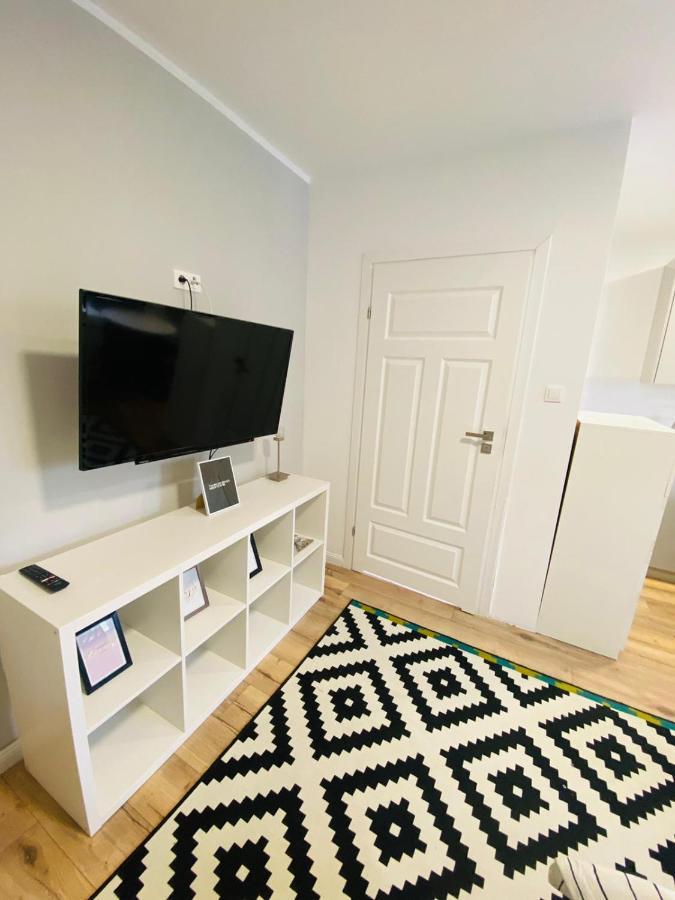 Апартаменти Bezagenta Mozart5 Studio Easy Access To City Wifi Варшава Екстер'єр фото